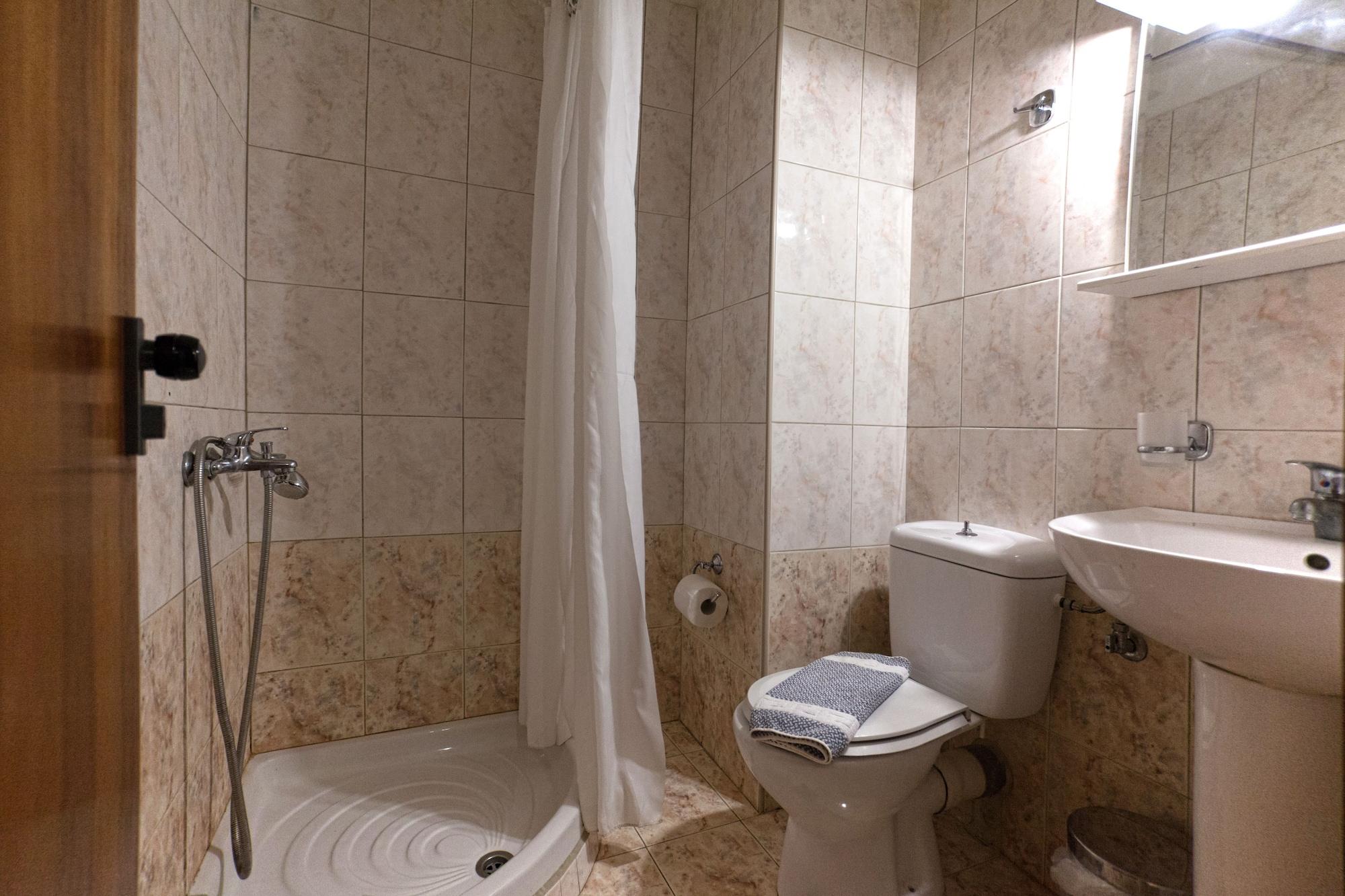 Ammoudi Hotel Damnoni Bagian luar foto