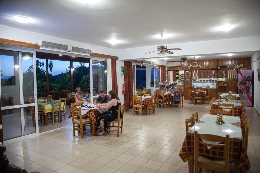 Ammoudi Hotel Damnoni Bagian luar foto