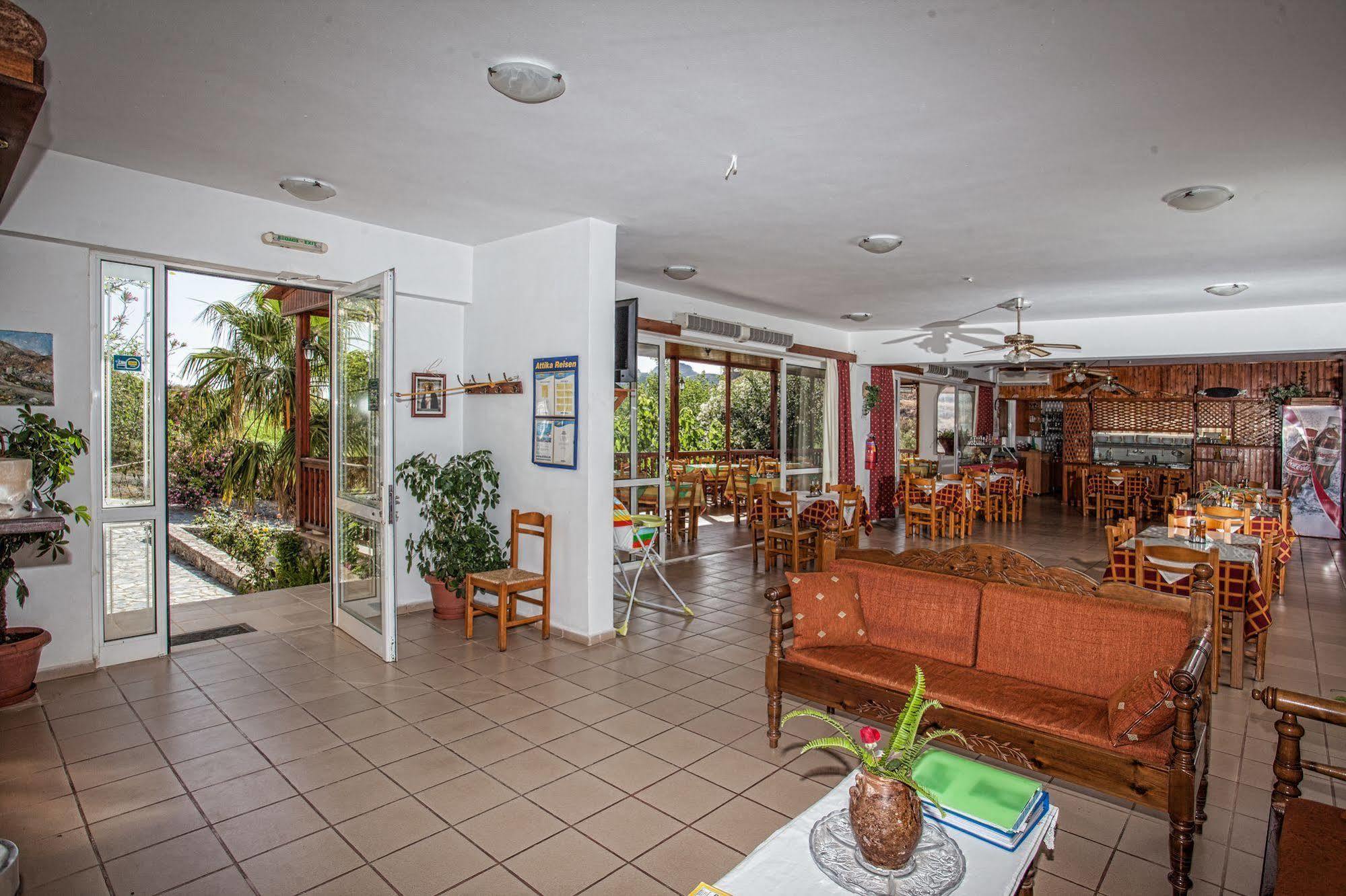 Ammoudi Hotel Damnoni Bagian luar foto
